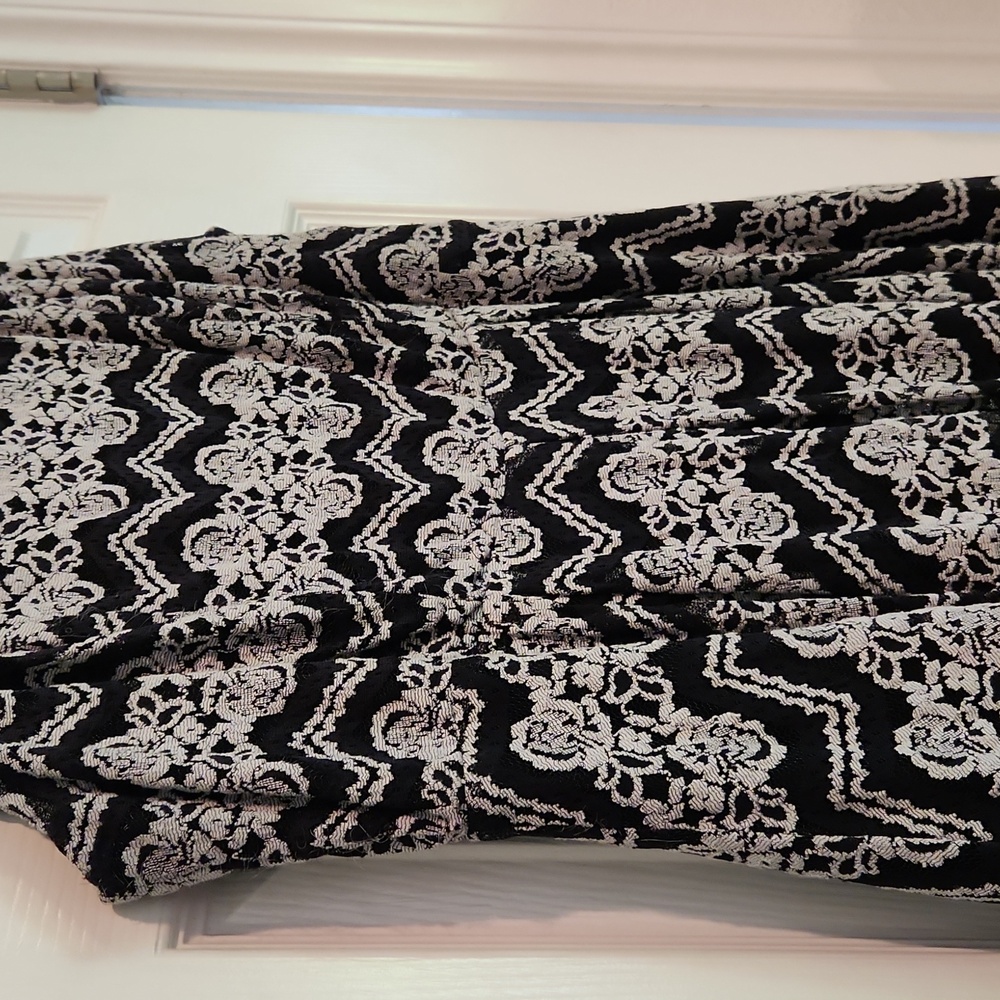 Torrid Sz 14 Preowned Black And White Lace Skater Brunch Summer Cocktail Dress - Picture 4 of 12